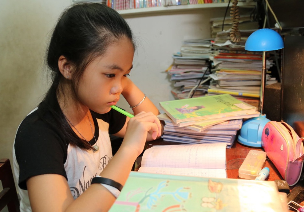 Nghi tet, dung giao bai tap ve nha hinh anh