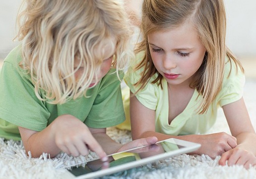 Sai lam cua cha me khien IQ cua con thut lui hinh anh