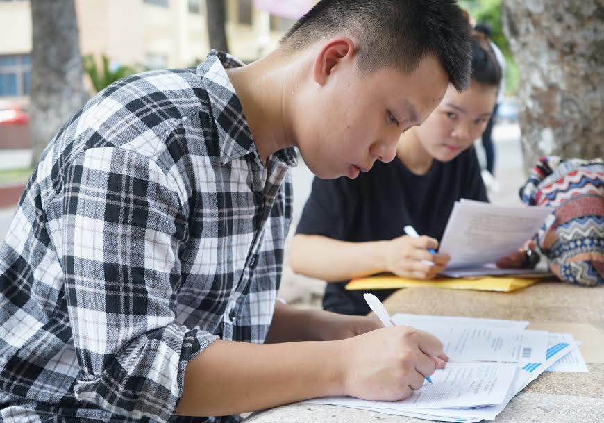 Xet tuyen bang hoc ba co the dang ky nhieu truong hinh anh