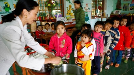 Truong mam non doi mat nguy co mat an toan hinh anh
