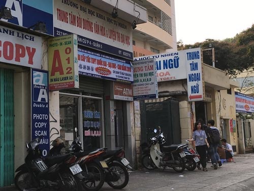 Lò luyện thi vắng khách ảnh 1 Lo luyen thi vang khach anh 1