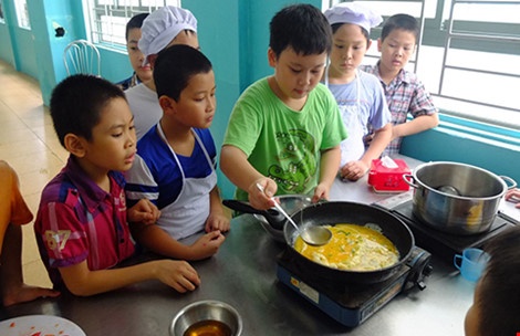 Day hoc kieu thay tro cung chay nuoc mat hinh anh