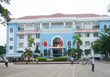 Giả nhân viên trường lừa thu học phí ảnh 1 Gia nhan vien truong lua thu hoc phi anh 1