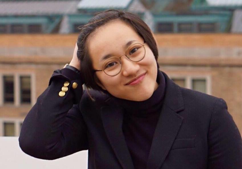 Nu sinh van vo song toan va suat hoc bong 7 nam o My hinh anh
