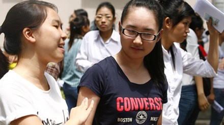 Truong dai hoc giam giang vien anh 1