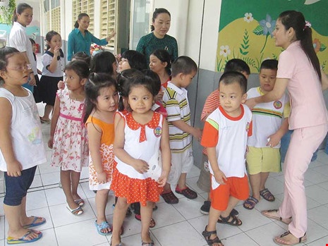 Giáo viên TP.HCM dạy không lương ảnh 1 Giao vien TP.HCM day khong luong anh 1