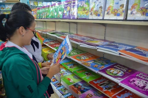 Lãng phí sách ảnh 1 Lang phi sach anh 1