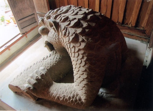 Ky thi dau tien anh 1