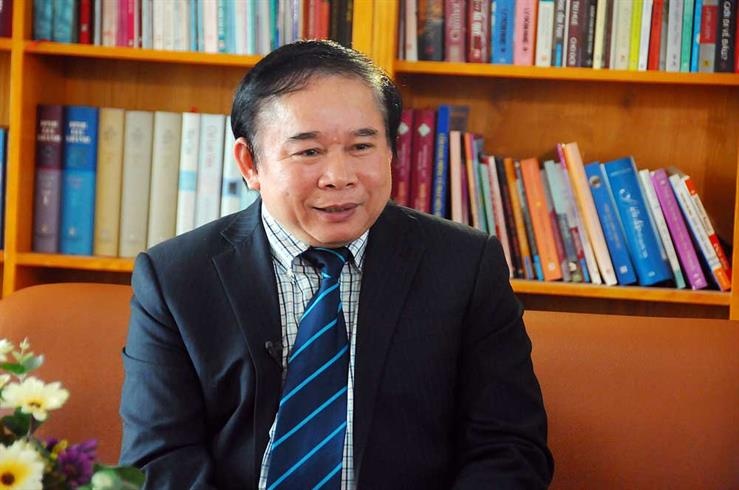 Bo GD&DT khong bien soan tai lieu on thi THPT quoc gia hinh anh