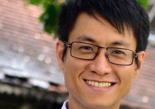 Bo viec luong cao de phat trien giao duc cho tre em ngheo hinh anh