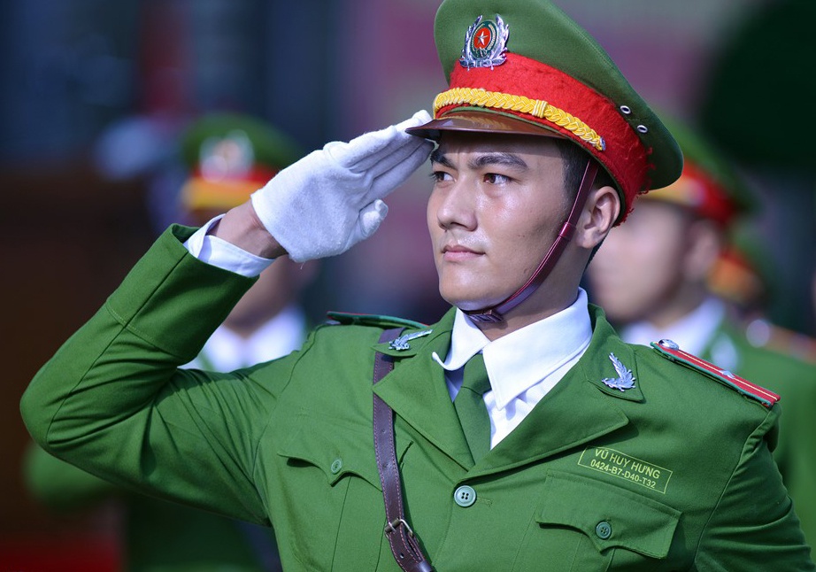 Co the dieu chinh nguyen vong tu truong cong an sang quan doi? hinh anh