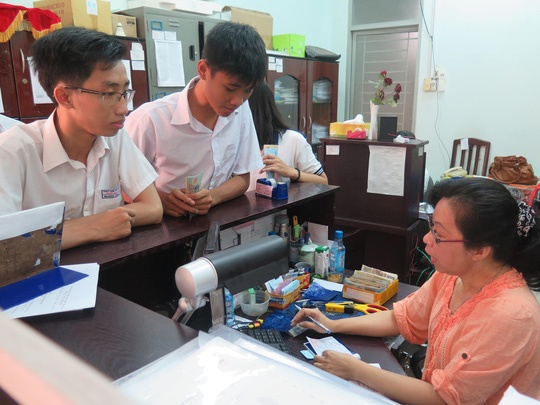 Nhieu khe the hoc duong hinh anh