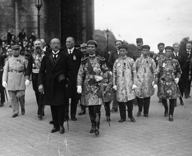 Vua thăm nước ngoài ảnh 1 Vua tham nuoc ngoai anh 1