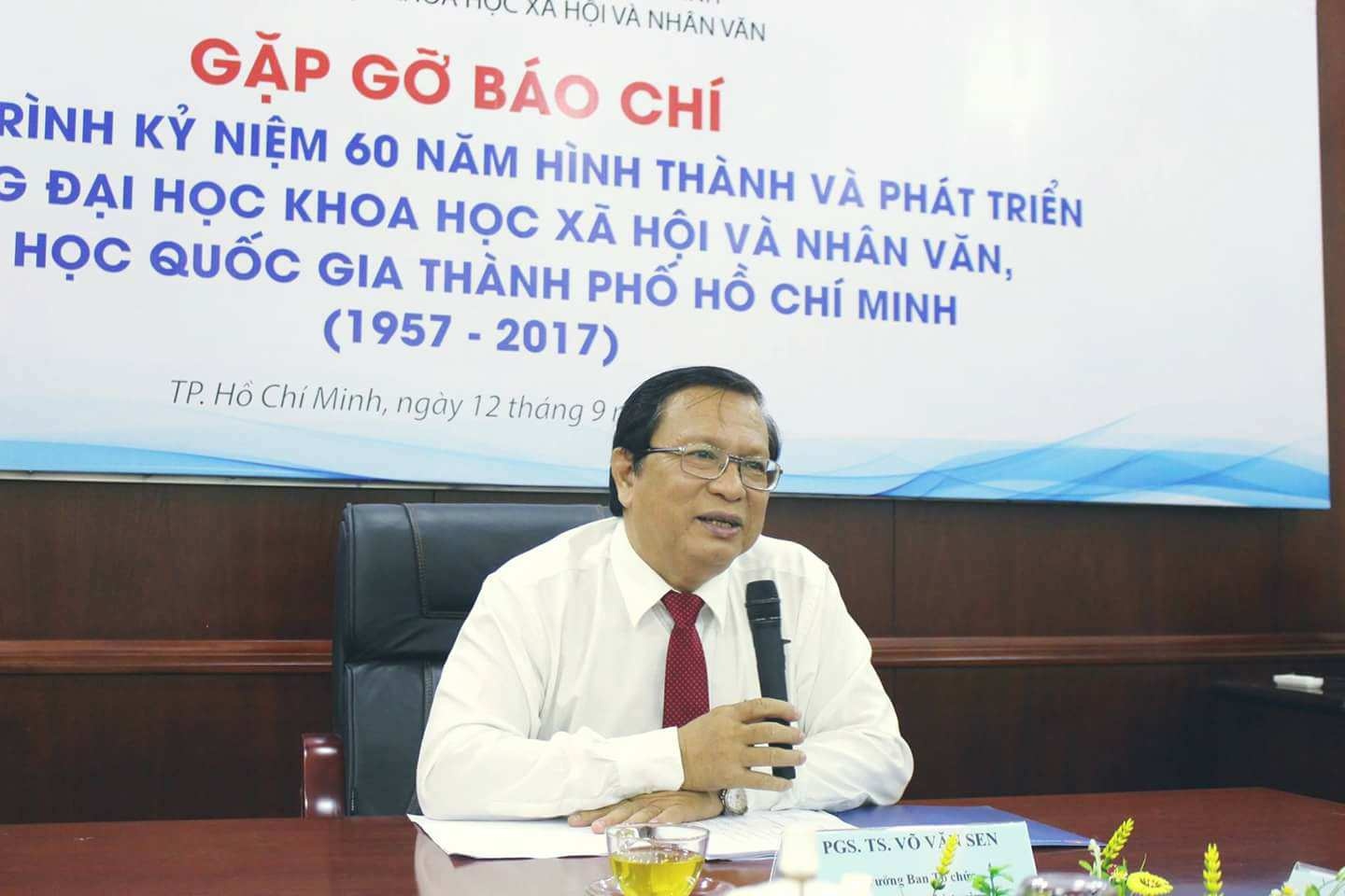 ĐH Khoa học Xã hội và Nhân văn ảnh 2 DH Khoa hoc Xa hoi va Nhan van anh 2