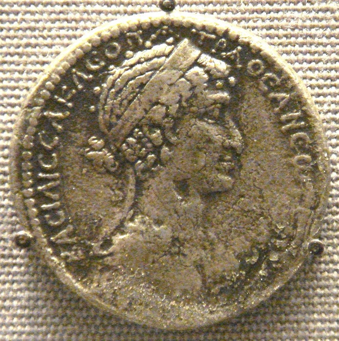 Nữ hoàng Cleopatra ảnh 9 Nu hoang Cleopatra anh 9