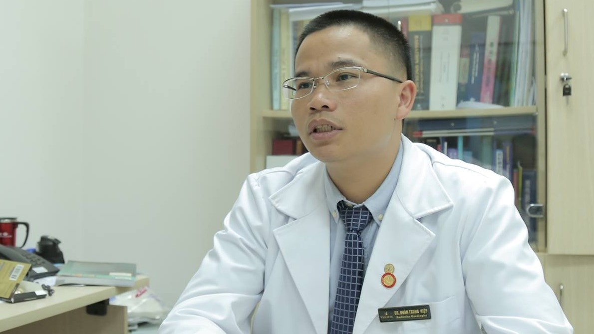 Bac si Doan Trung Hiep: 'PGS Van Nhu Cuong truyen cam hung cho toi' hinh anh