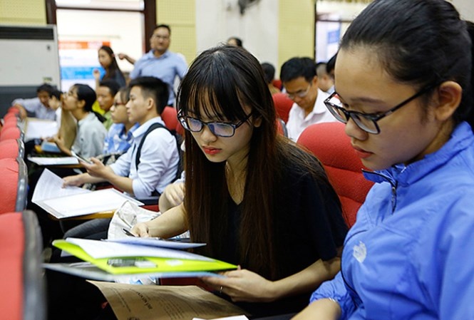 Nghich ly xep hang dai hoc tai Viet Nam hinh anh