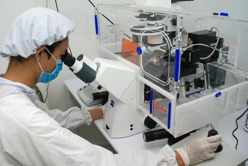 Vi sao De an 911 dao tao 20.000 tien si 'chet' giua chung? hinh anh