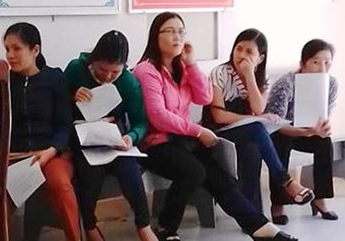 12 giao vien o Phu Yen kien truong phong giao duc hinh anh