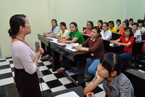 'Gianh giat' giang vien hinh anh