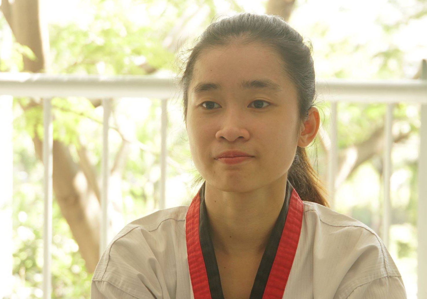 Sinh vien mang theo gao, noi com khi thi dau tai SEA Games hinh anh