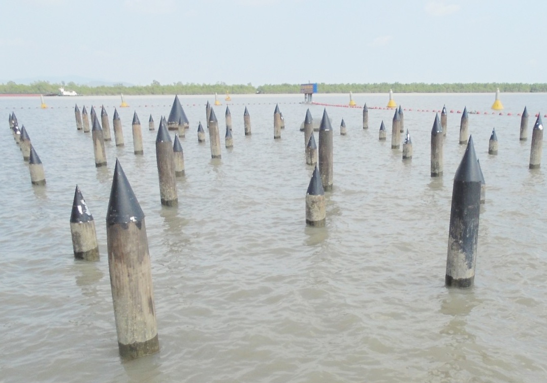 4 vien tuong bi bat song tren song Bach Dang nam 1288 hinh anh