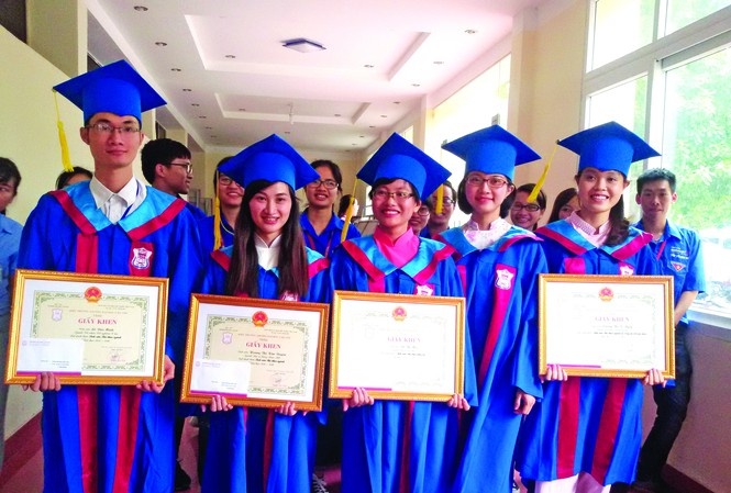 Dau dau nhan tai hinh anh