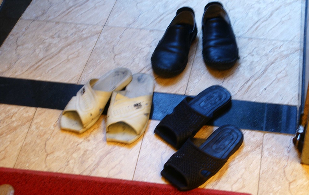 Chuyen do khoc do cuoi tai nha ve sinh tien ty o Sai Gon hinh anh