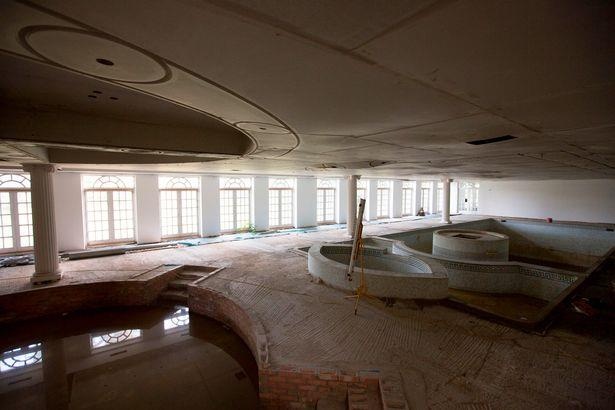 biet thu bo hoang,  Dai lo Bishops,  Luan Don anh 3