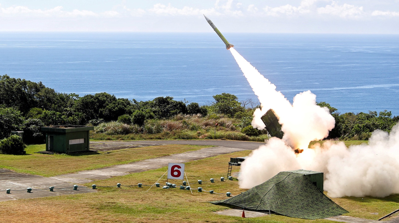 Mỹ dự tập trận Đài Loan ảnh 1 My du tap tran Dai Loan anh 1