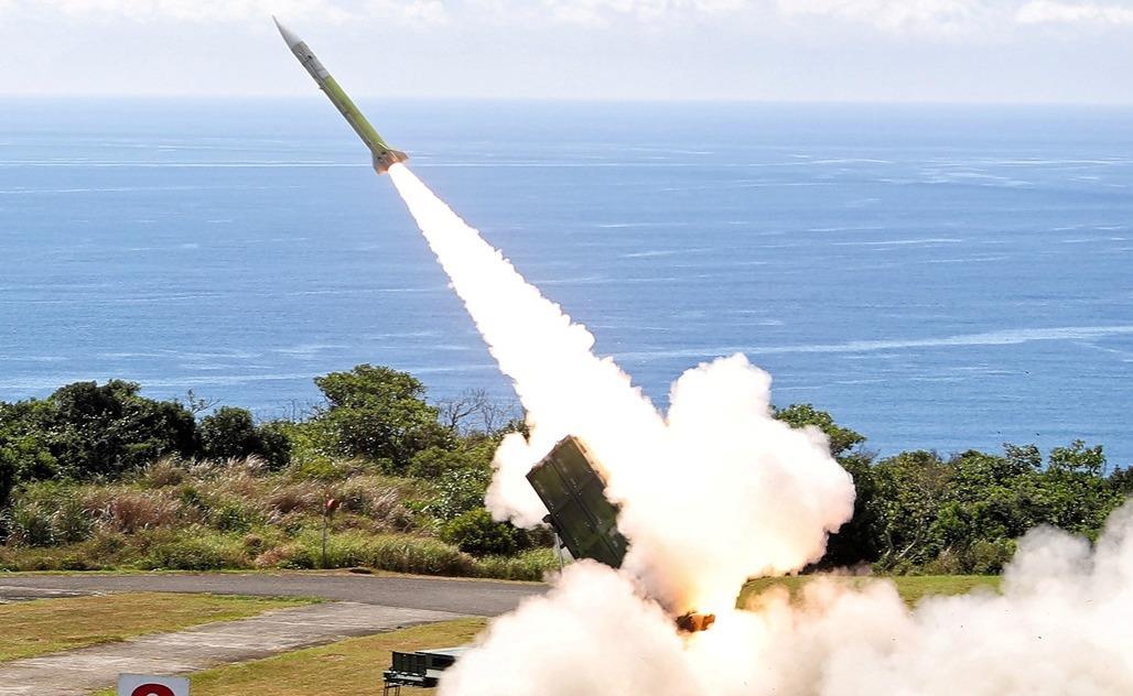 Thuong vien My thong qua du luat ung ho tap tran voi Dai Loan hinh anh