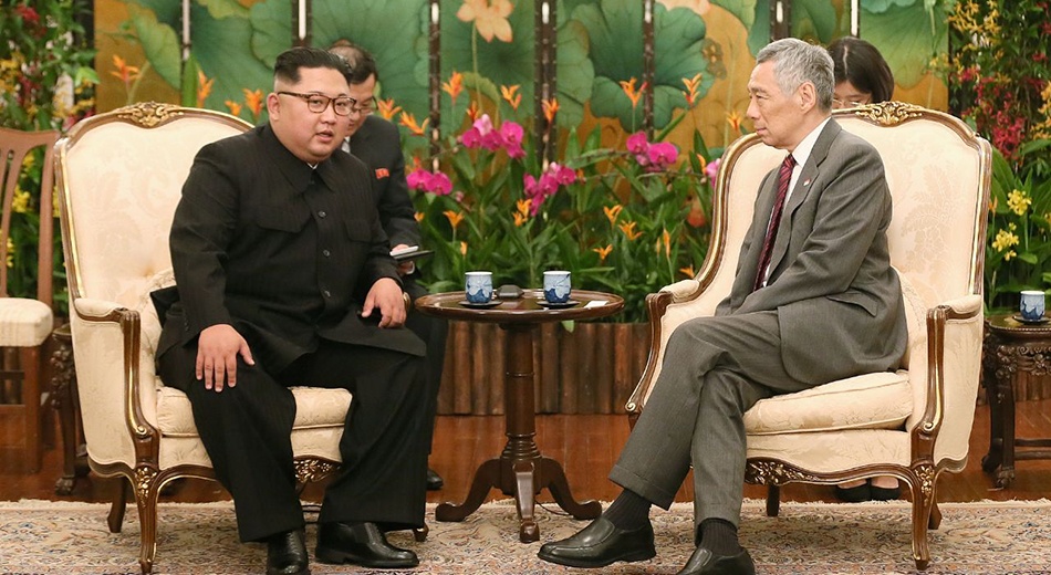 Ong Kim Jong Un gap Thu tuong Singapore Ly Hien Long hinh anh