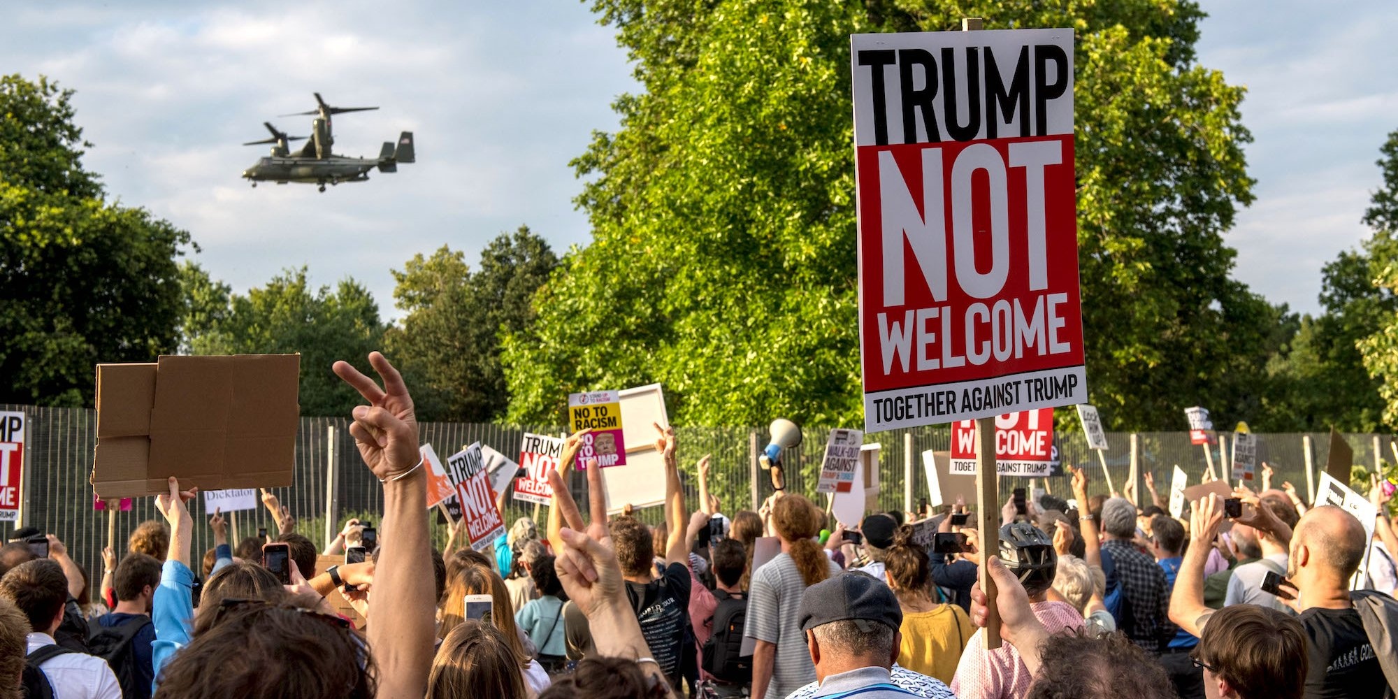 bieu tinh phan doi Trump anh 4