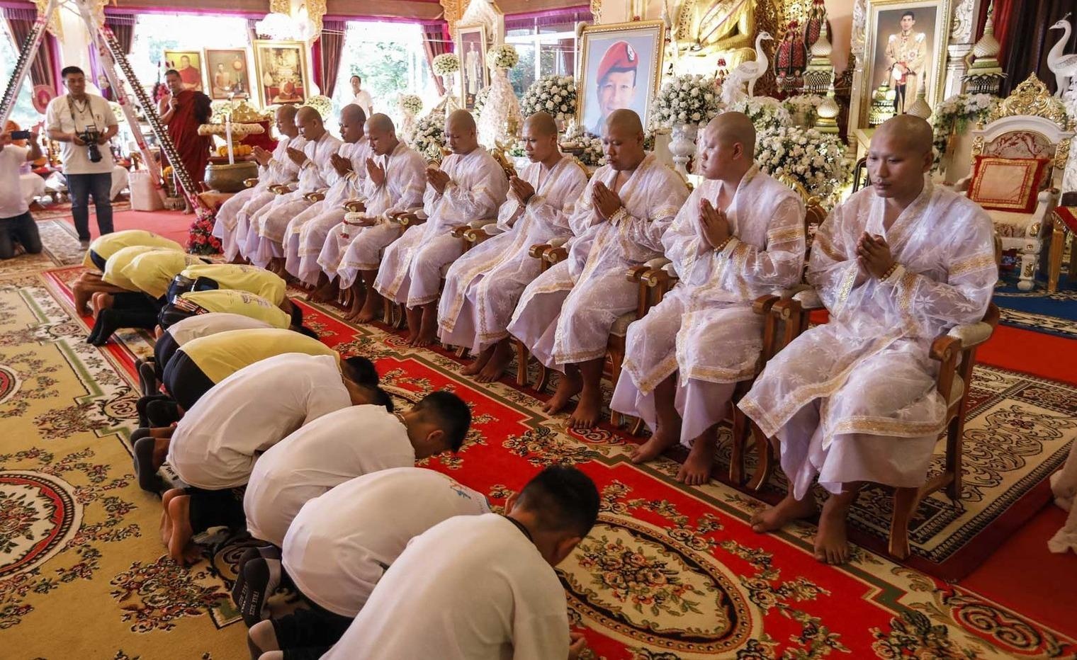 Doi bong nhi Thai se xuong toc, vao chua tu tap trong tuan nay hinh anh