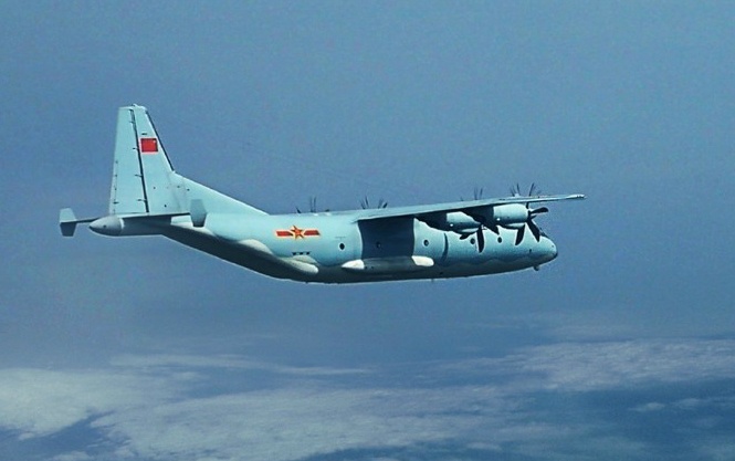 Han Quoc dieu chien dau co chan may bay Trung Quoc hinh anh