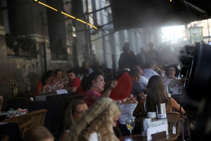 nang nong ky luc anh 4