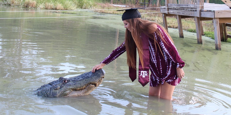 nu sinh vien chup anh cung ca sau anh 2