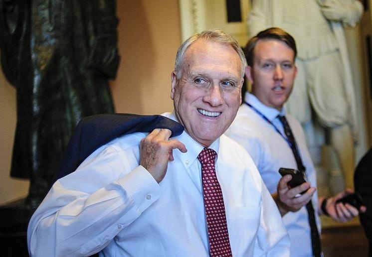 Cuu TNS Jon Kyl thay the ong John McCain o Thuong vien My hinh anh