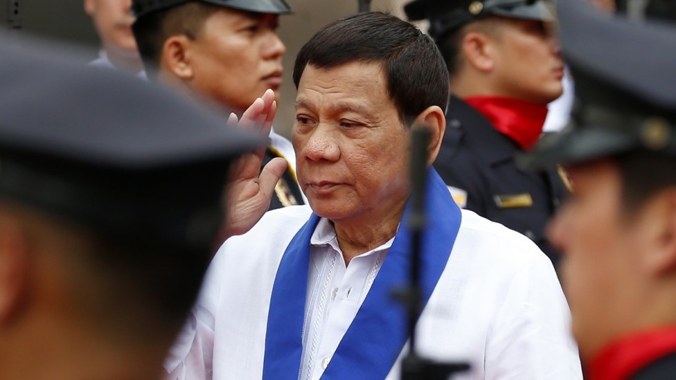 Duterte cứng rắn với Trung Quốc ảnh 2 Duterte cung ran voi Trung Quoc anh 2