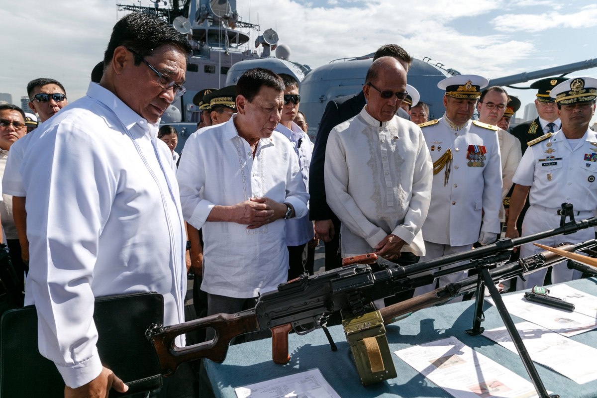 Duterte cứng rắn với Trung Quốc ảnh 3 Duterte cung ran voi Trung Quoc anh 3