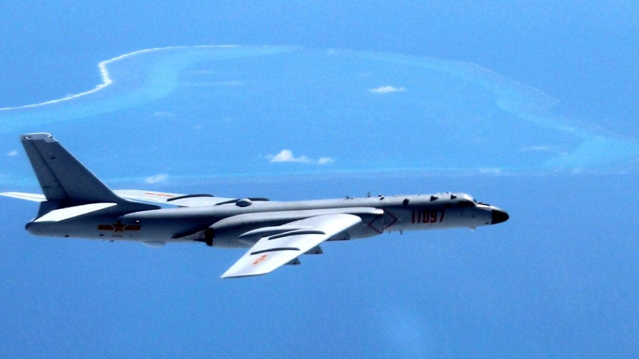 Duterte cứng rắn với Trung Quốc ảnh 1 Duterte cung ran voi Trung Quoc anh 1