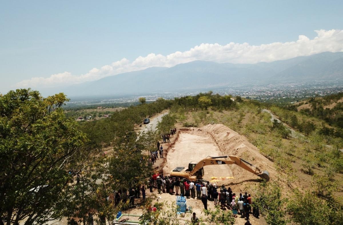 dong dat song than Indonesia anh 3