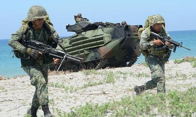 Quan nhan Nhat thiet mang trong cuoc tap tran My - Philippines hinh anh