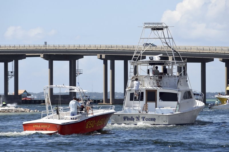 bao michael danh vao bo dong nuoc My anh 2