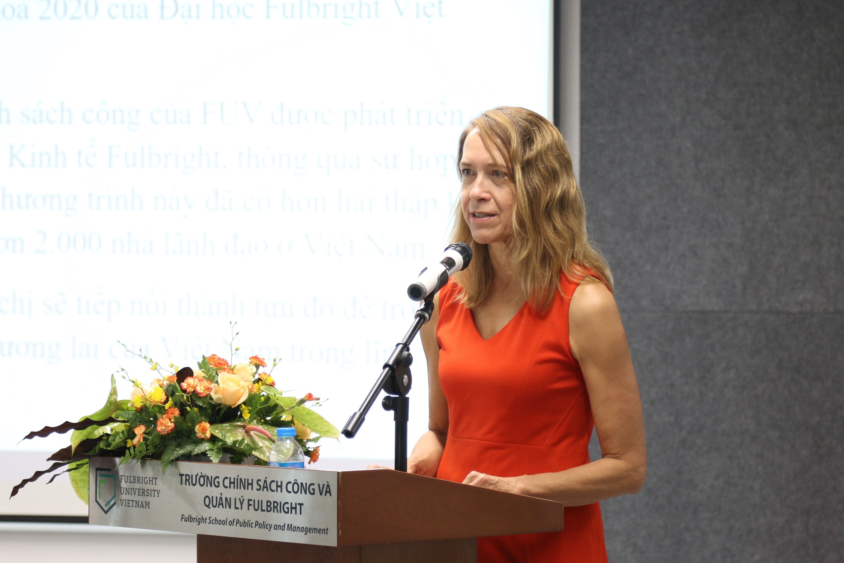 truong chinh sach cong dai hoc fulbright anh 3