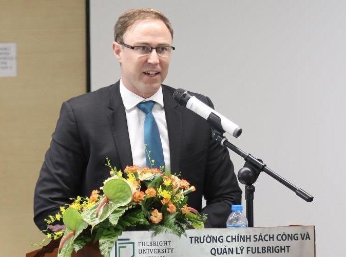 DH Fulbright khai giang chuong trinh Thac si Chinh sach cong hinh anh