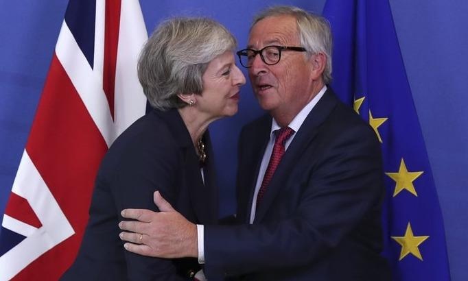 Anh, EU muon cho Brexit them thoi gian sau thuong dinh 'tay trang' hinh anh