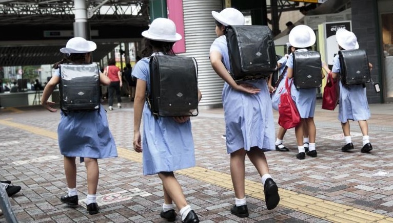 hoc sinh Nhat Ban tu sat anh 1