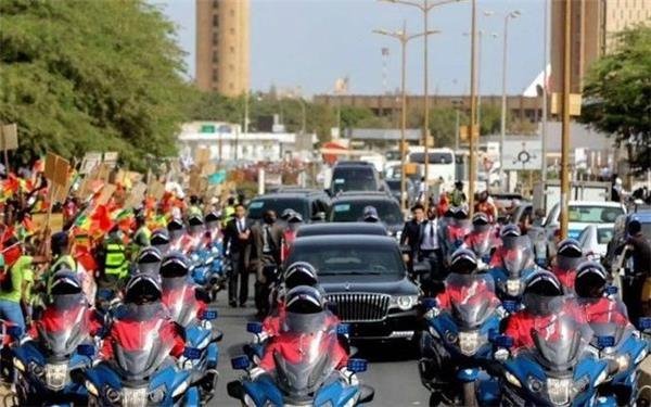 ngoai giao limousine Trung Quoc anh 2