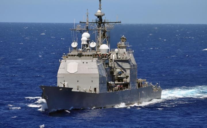 Tau ten lua My ap sat Hoang Sa, thach thuc Trung Quoc hinh anh